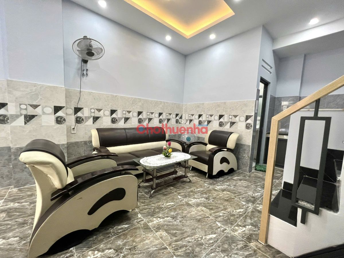 CHO THUÊ NHÀ NGUYÊN CĂN ĐƯỜNG VÕ VĂN TẦN, QUẬN 3 - MỚI ĐẸP - 3 PHÒNG