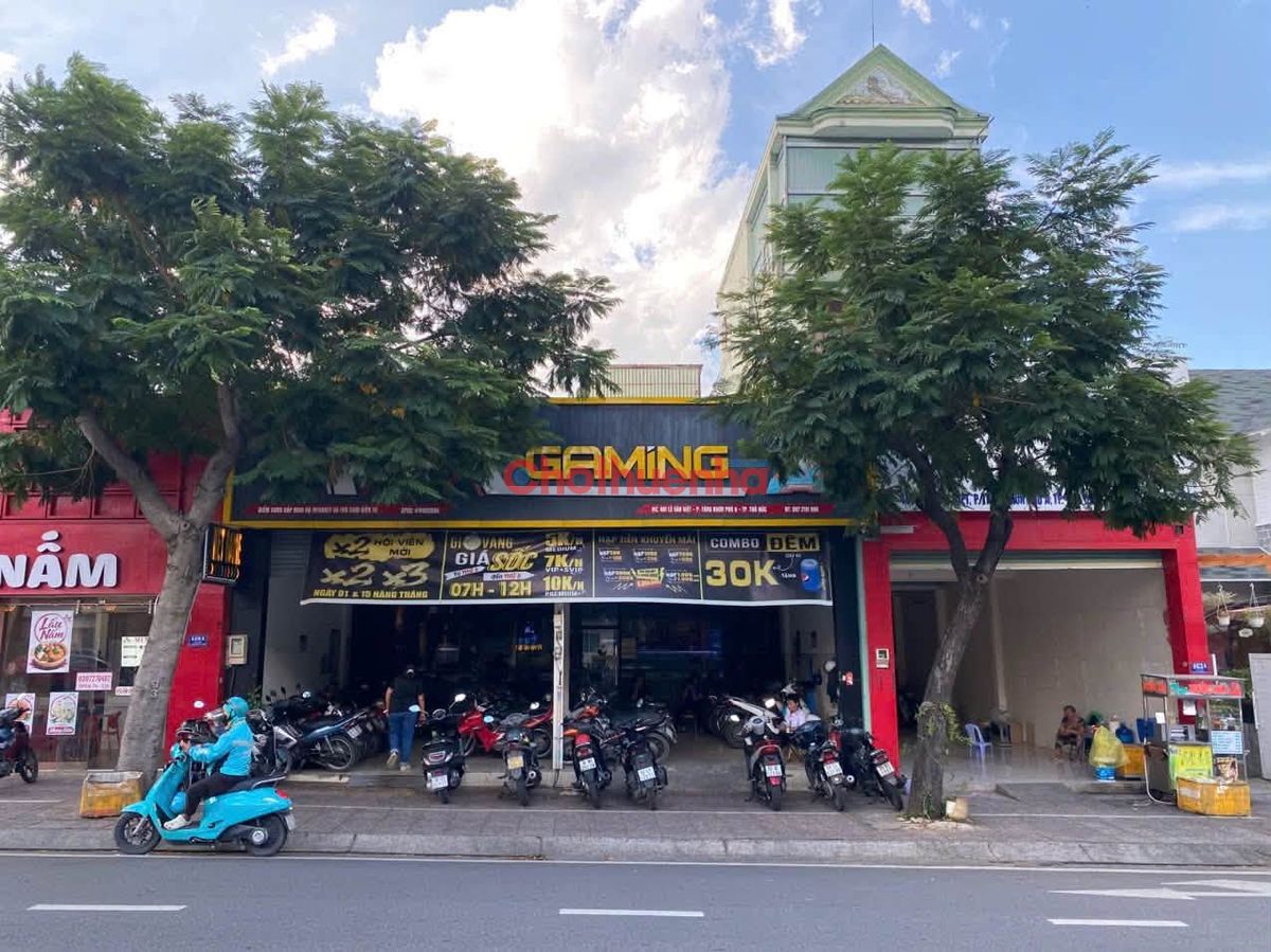 Cho Thuê Mặt Bằng Ngang 10m Đường Lê Văn Việt Quận 9