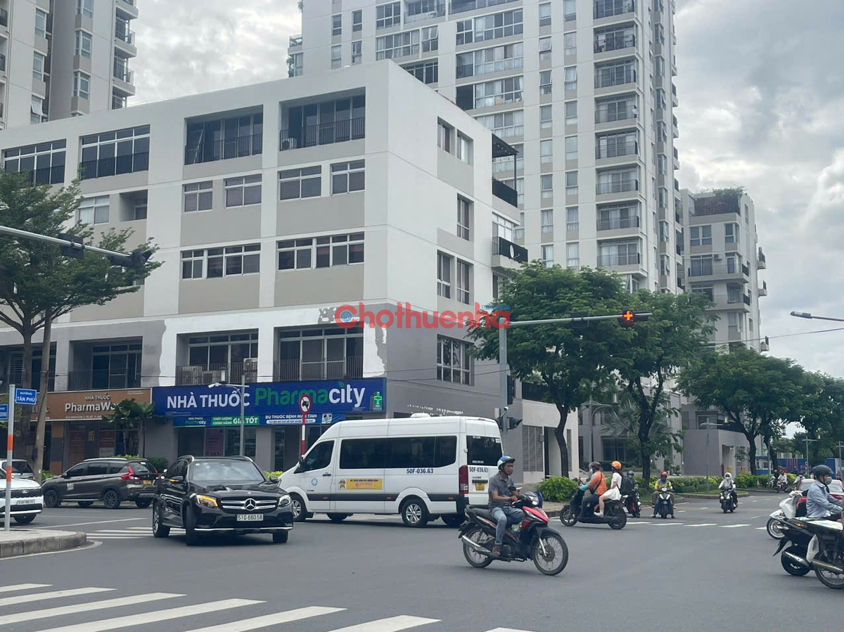 CHO THUÊ NHÀ MẶT TIỀN STAR HILL – GÓC 3 MẶT, 900M², ĐỐI DIỆN ĐỊNH THIỆN LÝ