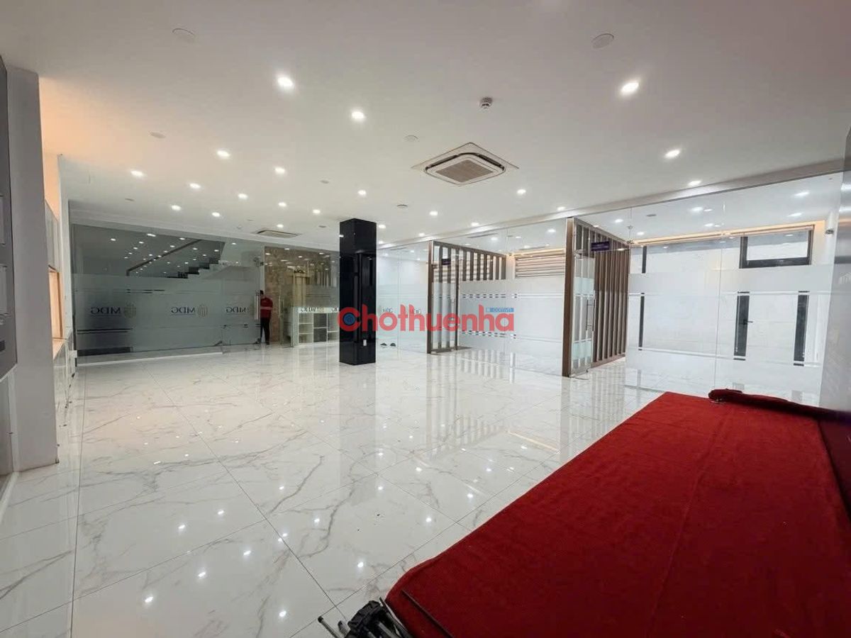 CHO THUÊ TÒA NHÀ VĂN PHÒNG BÁT NÀN THẠNH MỸ LỢI – 1.300M², HỢP TRỤ SỞ