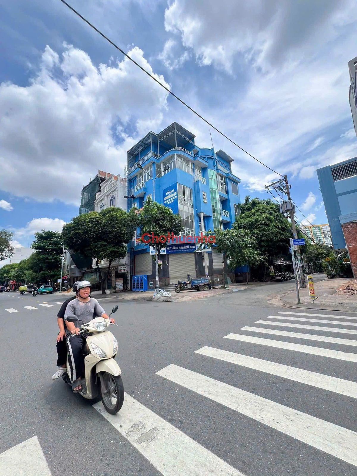CHO THUÊ NHÀ GÓC 2 MẶT TIỀN TRƯƠNG VĨNH KÝ, TÂN PHÚ - HẦM 5 TẦNG