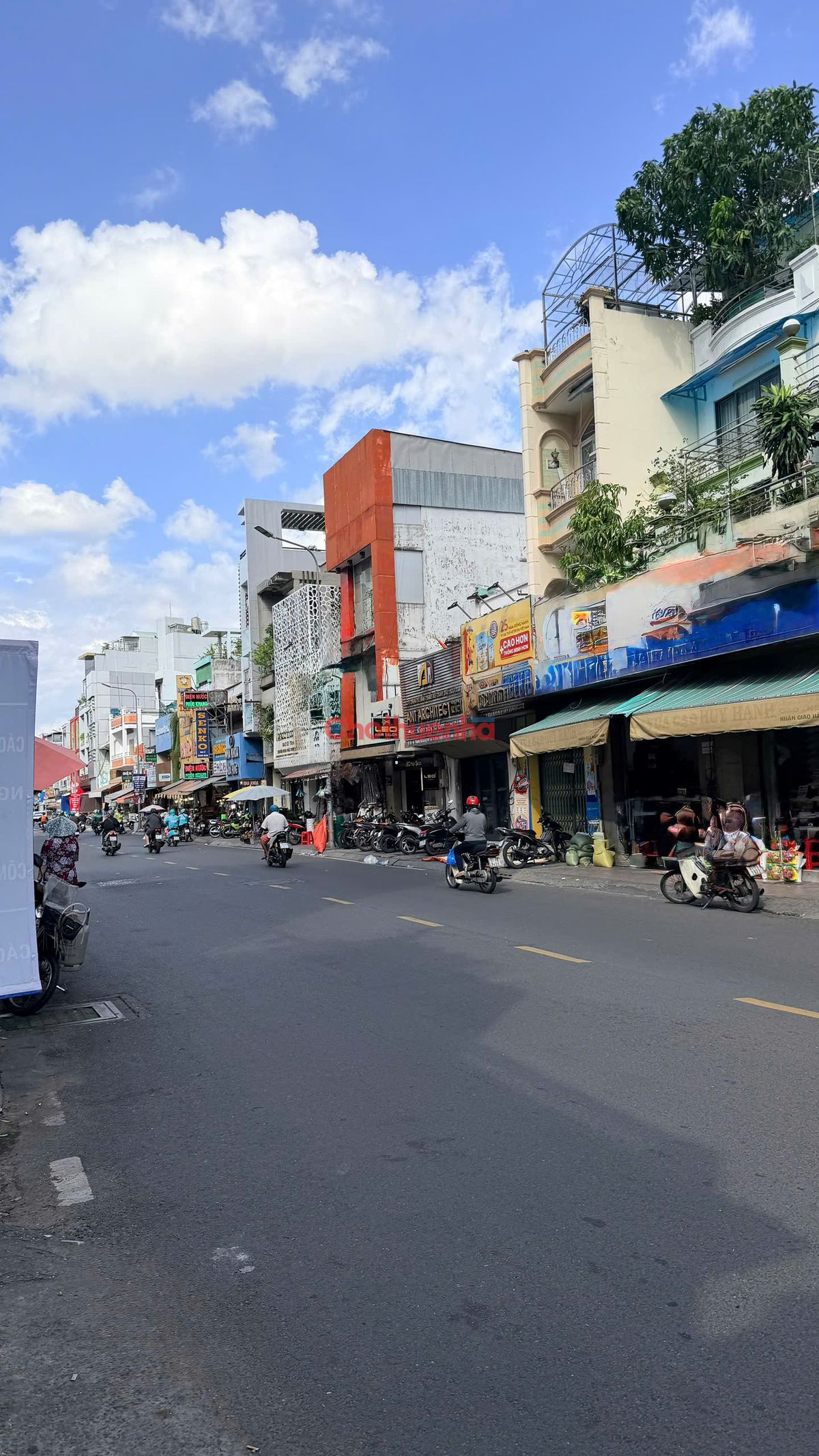 Cho Thuê Mặt Bằng Mặt Tiền Đường Tô Hiến Thành, P.13, Q.10, DT: 5x8m