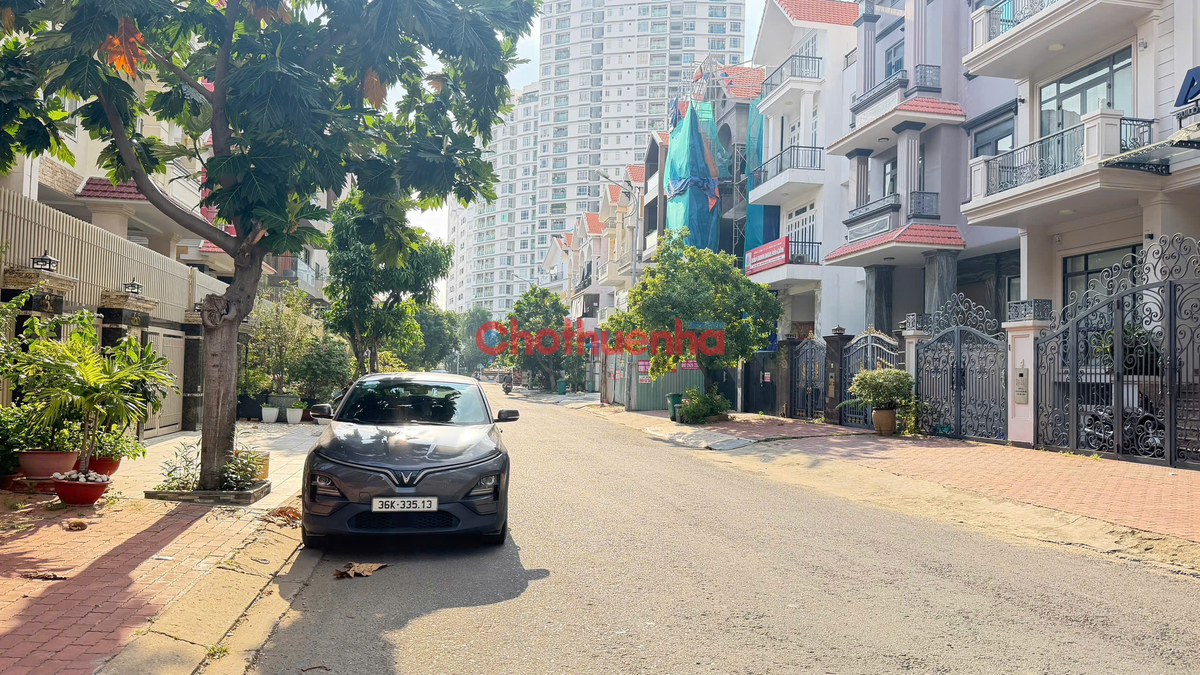 CHO THUÊ NHÀ NGUYÊN CĂN KHU HIM LAM 7,5X20M CÓ THANG MÁY