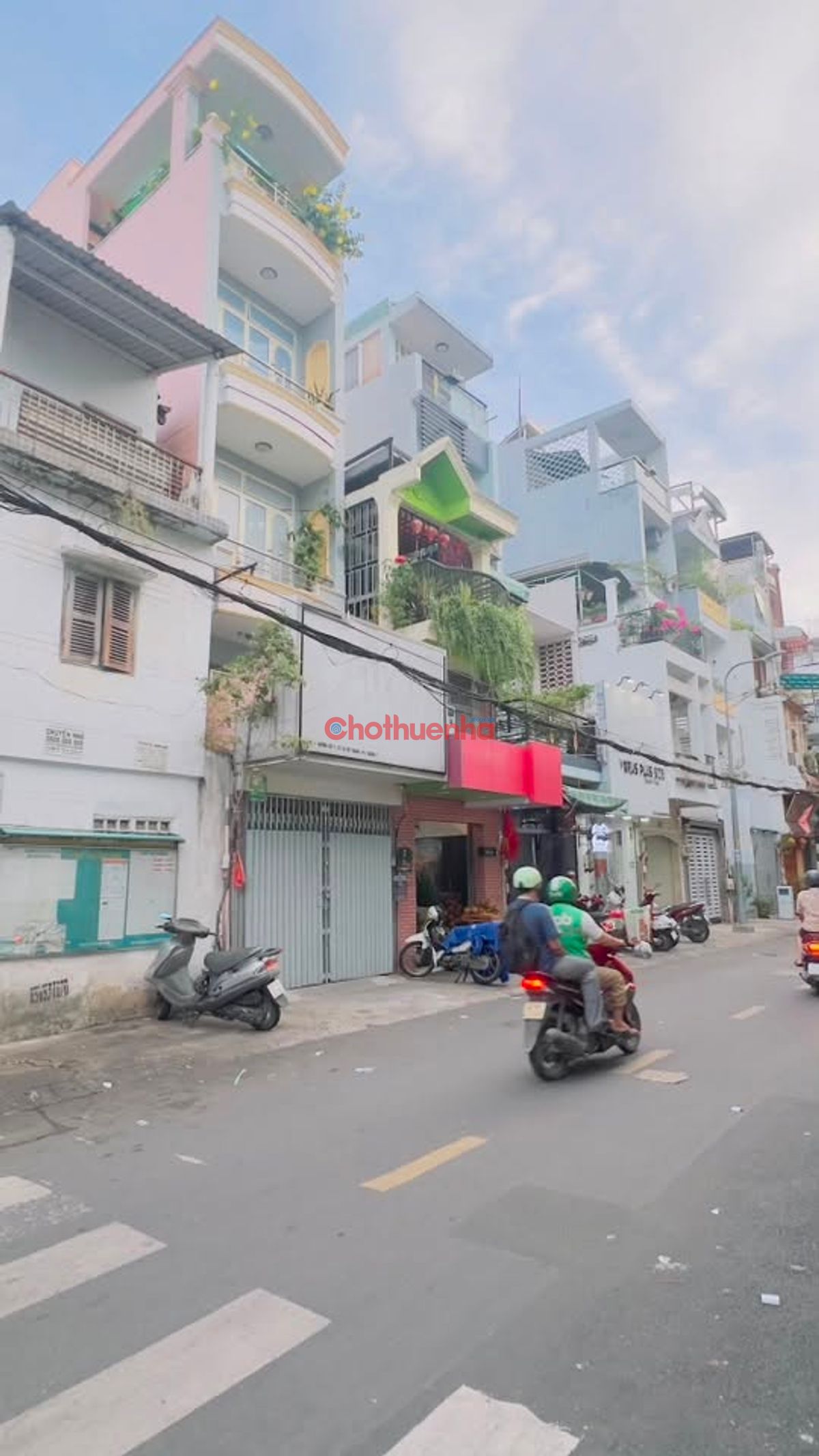 Cho thuê nhà nguyên căn vị trí đắc địa tại  Cư Xá Đô Thành, Phường 4, Quận 3