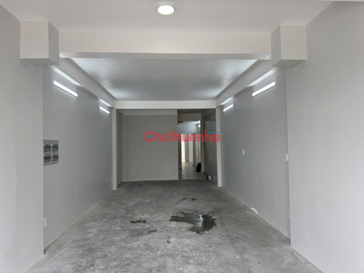 CHO THUÊ NHÀ NGUYÊN CĂN – C12 CỘNG HÒA, TÂN BÌNH | 324M² SỬ DỤNG | THANG MÁY 800KG
