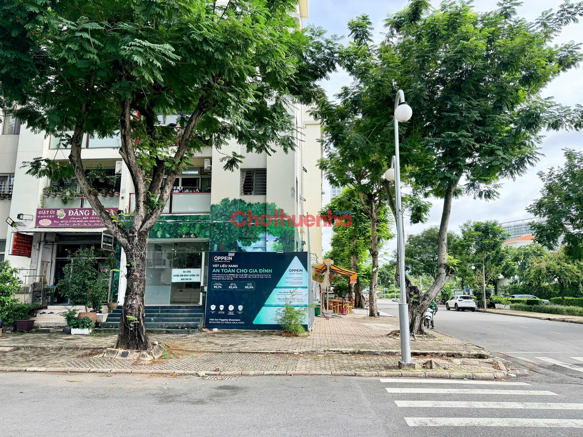 CHO THUÊ SHOPHOUSE GÓC HÀ HUY TẬP & ĐƯỜNG P PHÚ MỸ HƯNG – 105M², SÀN TRỐNG