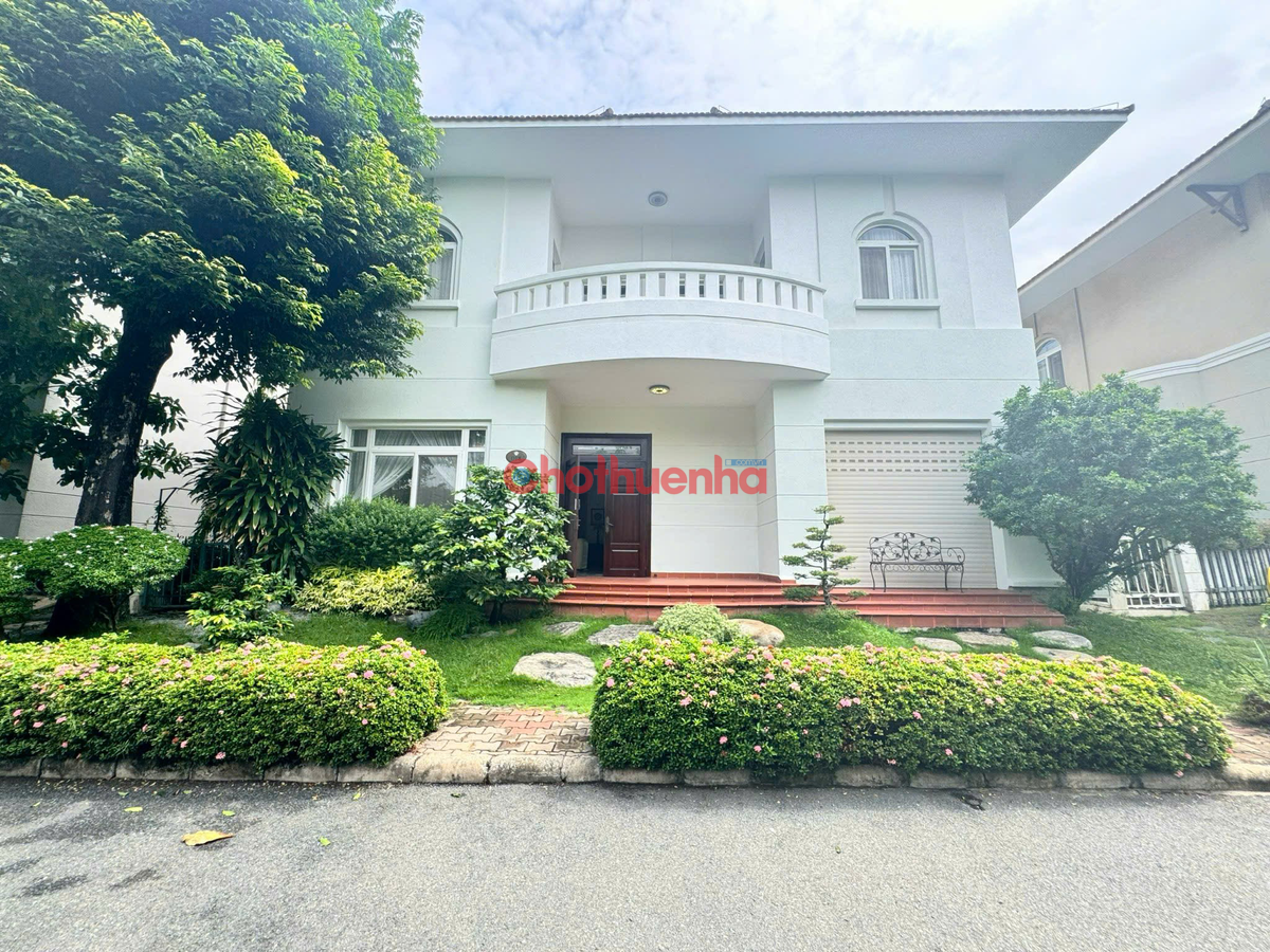 CHO THUÊ BIỆT THỰ PHÚ GIA PHÚ MỸ HƯNG – 317M², SÁT HỒ BÁN NGUYỆT