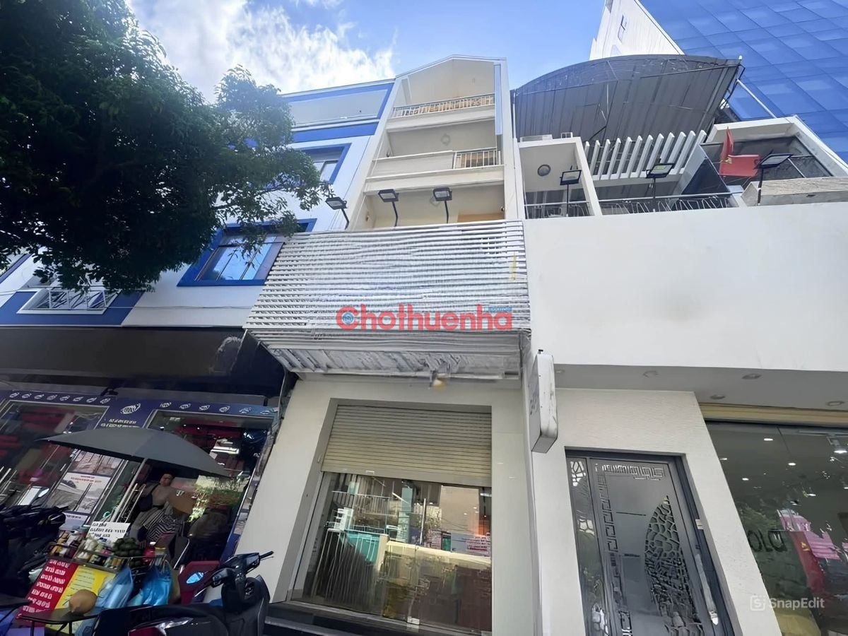 CHO THUÊ NHÀ MẶT TIỀN NGUYỄN TRÃI – QUẬN 1 - NHÀ MỚI ĐẸP