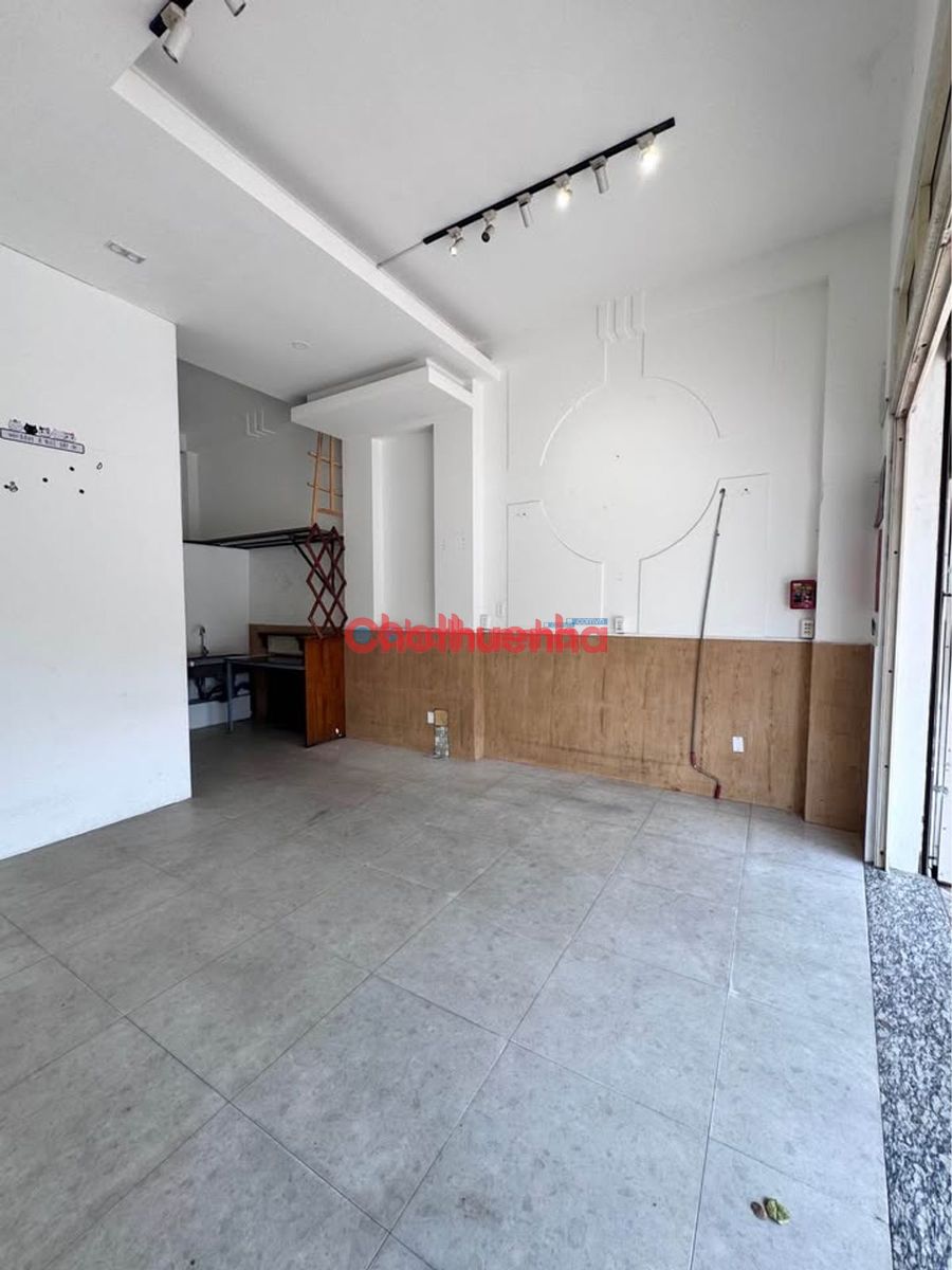 CHO THUÊ NHÀ MẶT TIỀN HỒ BÁ KIỆN, PHƯỜNG 15, QUẬN 10