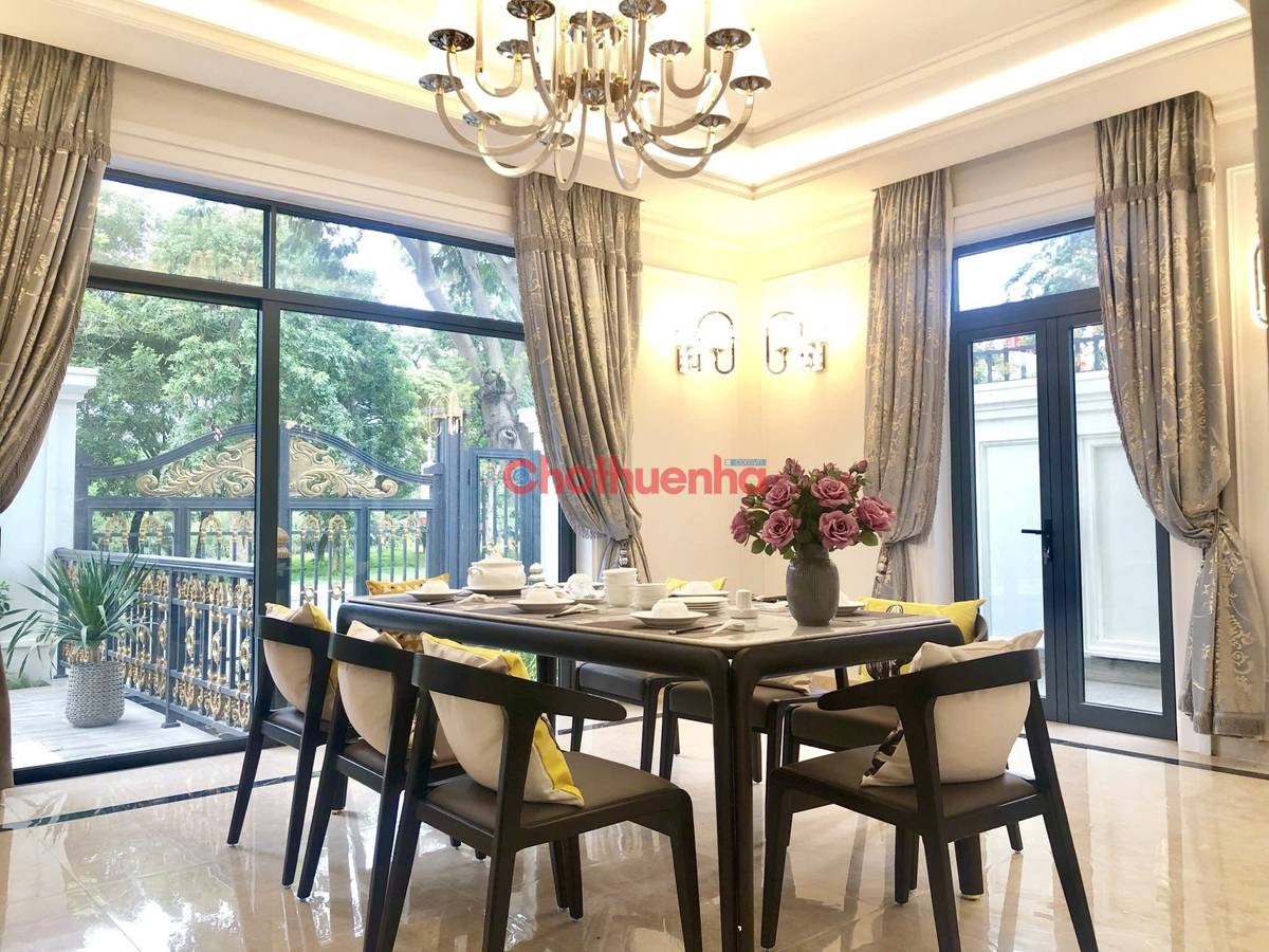 CHO THUÊ BIỆT THỰ ĐƠN LẬP NAM THÔNG 1 PHÚ MỸ HƯNG – 5PN, HỒ BƠI RIÊNG