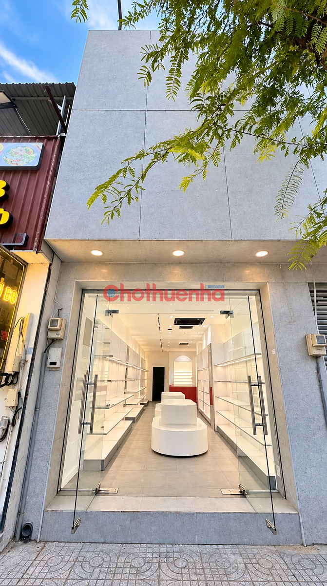 Cho thuê mặt bằng đường Trường Chinh Phường 12 Quận Tân Bình - 72m2 - showrooom, cửa hàng