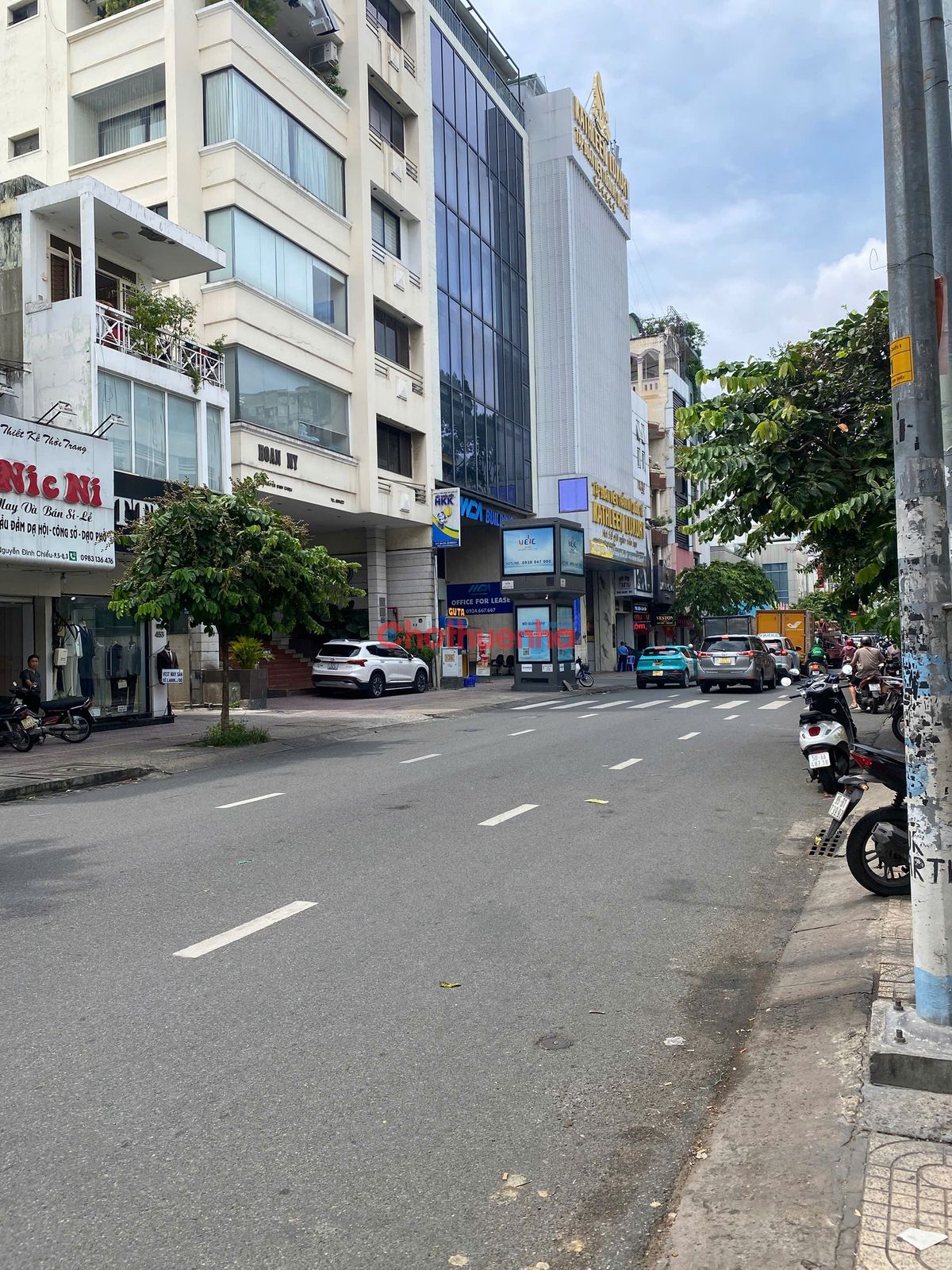 CHO THUÊ MẶT BẰNG KINH DOANH KHU TRUNG TÂM QUẬN 3, NGANG 4M GIÁ 17 TRIỆU TL