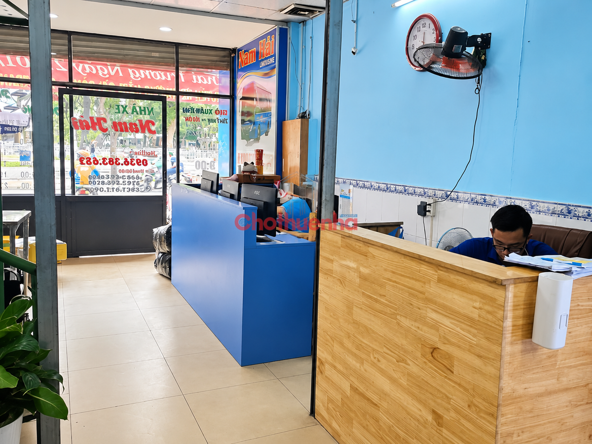 CHO THUÊ MẶT BẰNG PHẠM NGŨ LÃO Q1 – 171M², ĐỐI DIỆN CÔNG VIÊN, HỢP BÁN LẺ