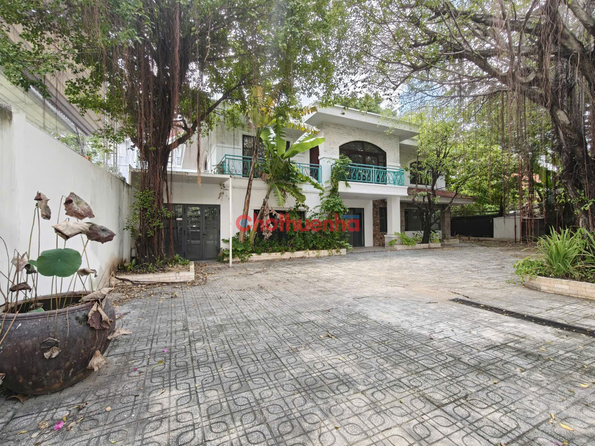CHO THUÊ BIỆT THỰ GÓC 2 MẶT TIỀN THẢO ĐIỀN – 500M², HỢP NHÀ HÀNG & SPA