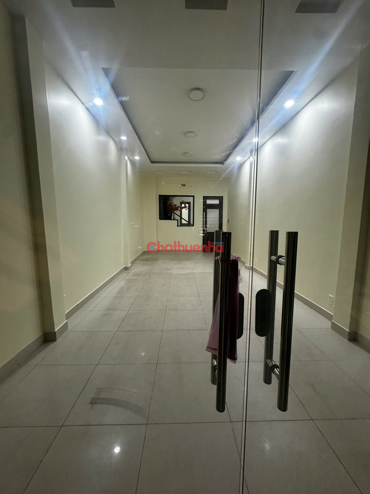 Cho thuê nhà mặt tiền đường Thăng Long Phường 4 Quận Tân Bình