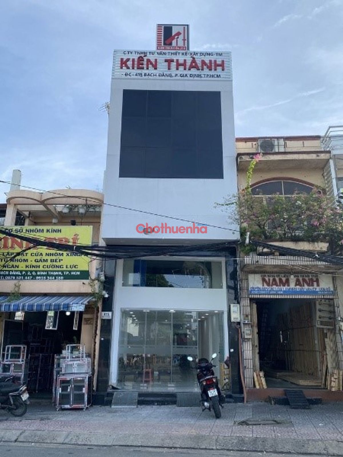 CHO THUÊ NHÀ MẶT TIỀN 415 BẠCH ĐẰNG, PHƯỜNG 15, QUẬN BÌNH THẠNH – GIÁ 50 TRIỆU/THÁNG