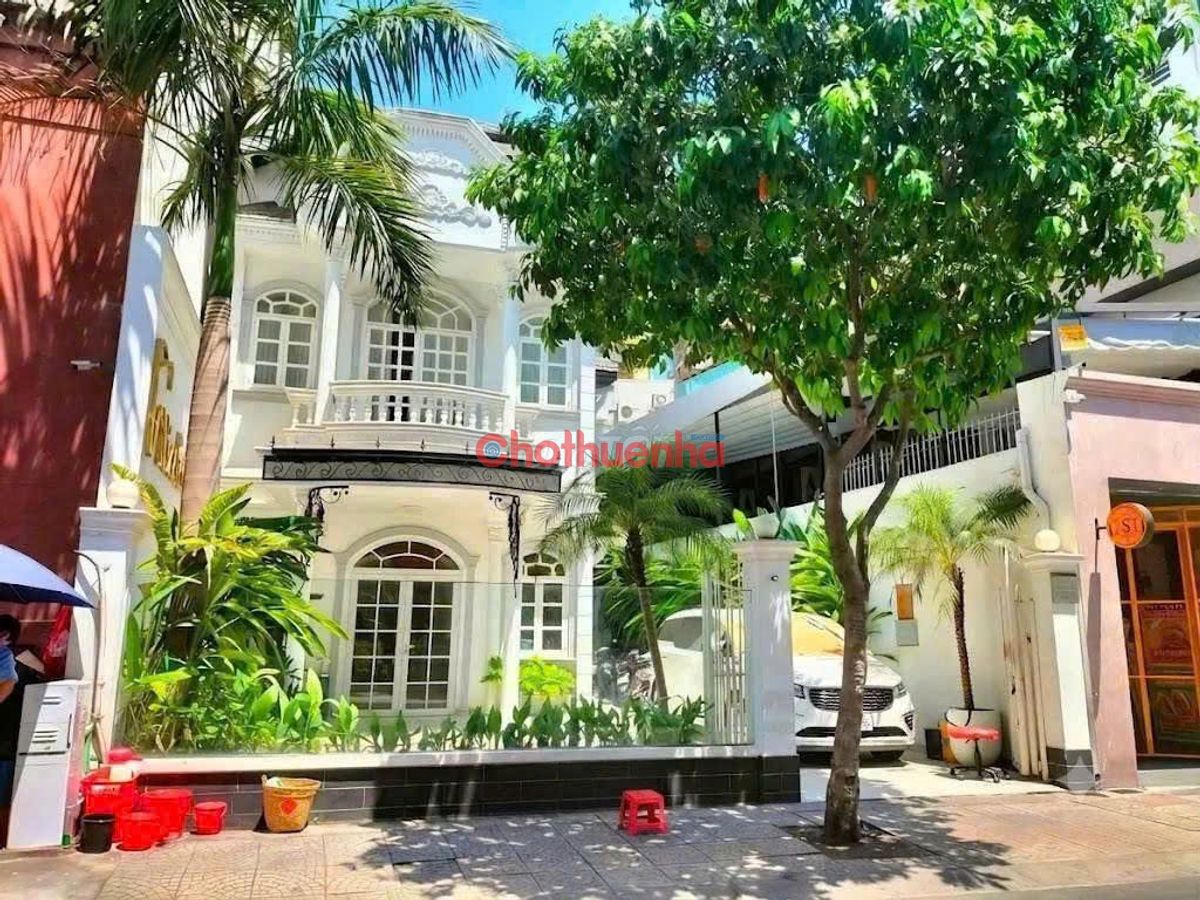 CHO THUÊ NHÀ MẶT TIỀN PHAN KẾ BÍNH Q1 – NGANG 9M, MẶT BẰNG RỘNG THOÁNG