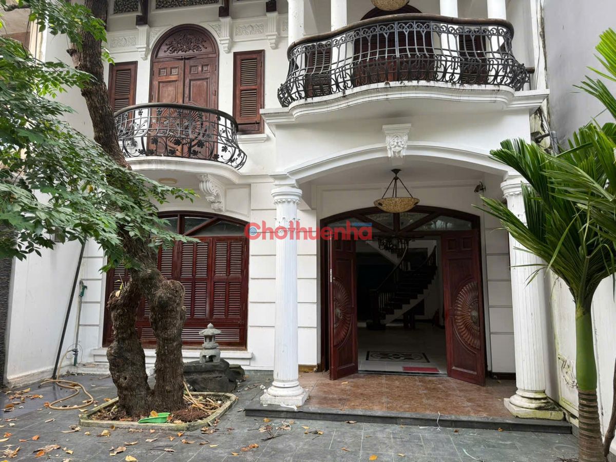 Cho thuê nhà mặt tiền đường Ba Vì, Phường 15, Quận 10, Tp Hồ Chí Minh