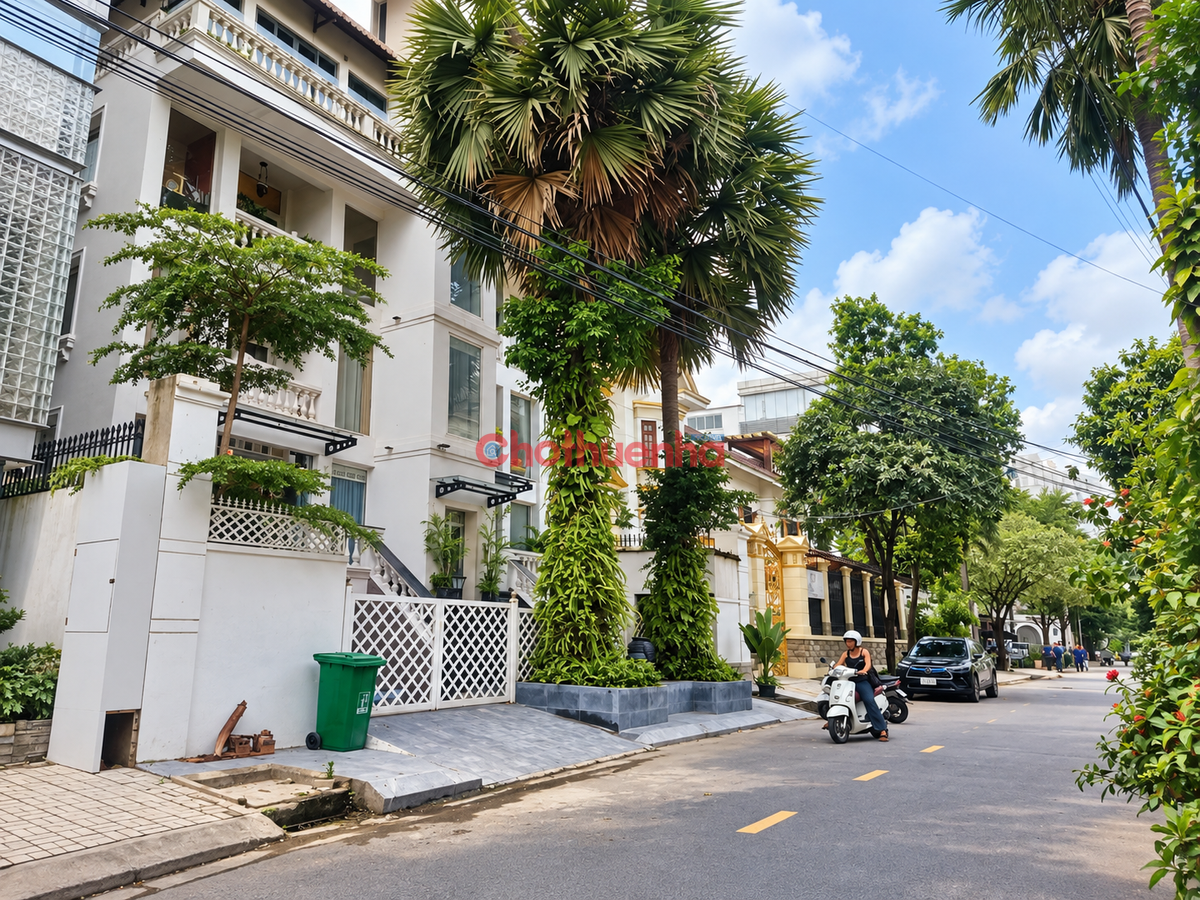 CHO THUÊ MẶT BẰNG NGUYỄN VĂN HƯỞNG THẢO ĐIỀN – 300M², LỐI ĐI RIÊNG - HỢP DỊCH VỤ