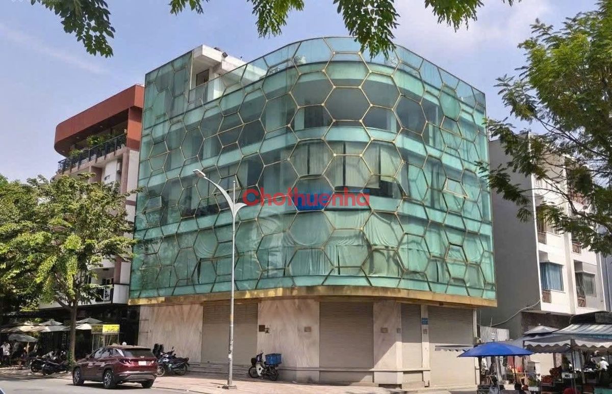 CHO THUÊ TÒA NHÀ GÓC 2 MẶT TIỀN PHẠM VĂN NGÔN – PHÙ HỢP TRỤ SỞ DOANH NGHIỆP