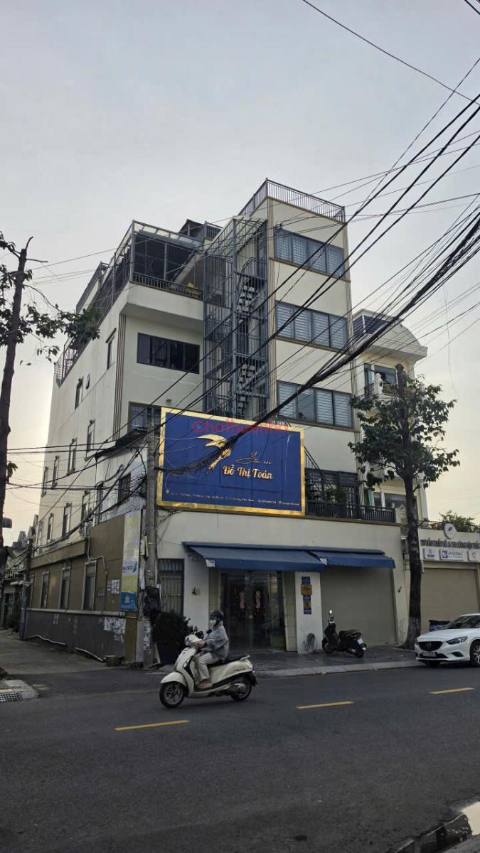 CHO THUÊ NHÀ GÓC 2 MẶT TIỀN VÕ THỊ SÁU – 1.100M² SÀN, CÓ THANG MÁY – HĐ TỪ 5 NĂM