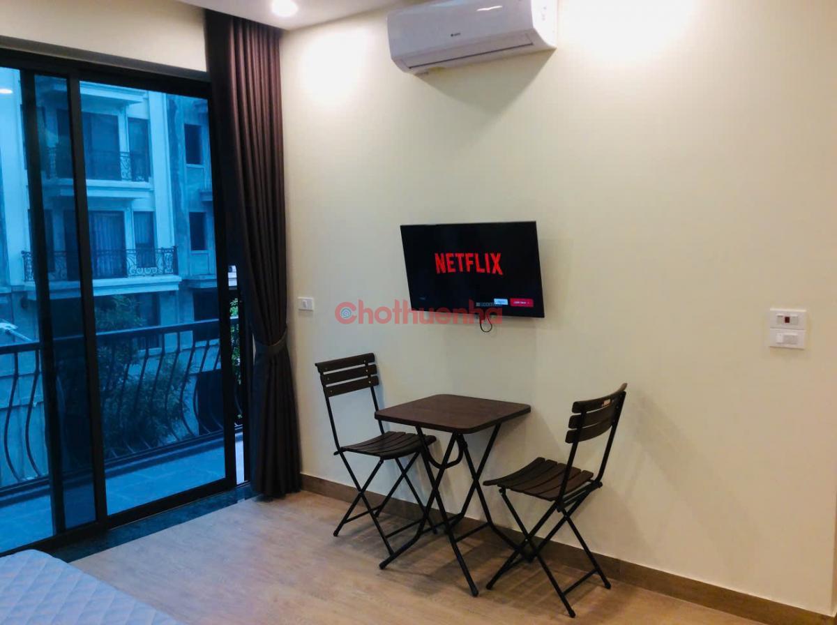 Cho thuê căn hộ studio ở Hoàng Như Tiếp, Bồ Đề, Hà Nội