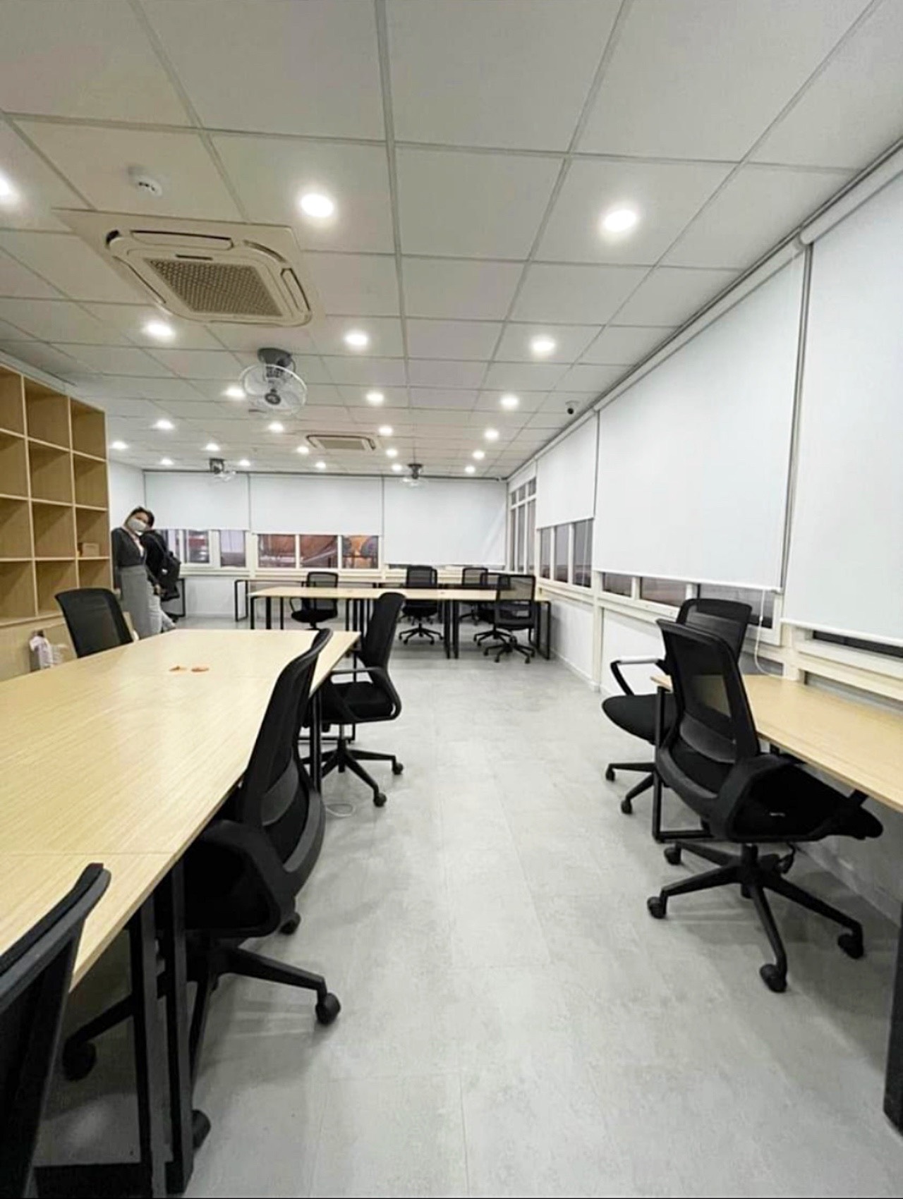 Cho thuê toà nhà diện tích lớn 10x19m, tiện làm showroom, phòng khám …..