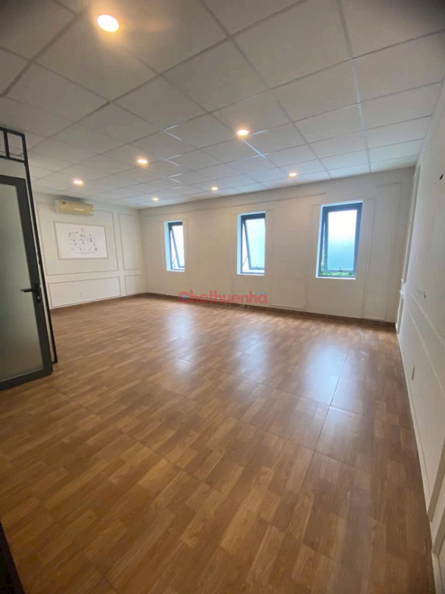 CHO THUÊ VĂN PHÒNG ĐẸP SANG TRỌNG ĐƯỜNG 30m-8tr/tháng