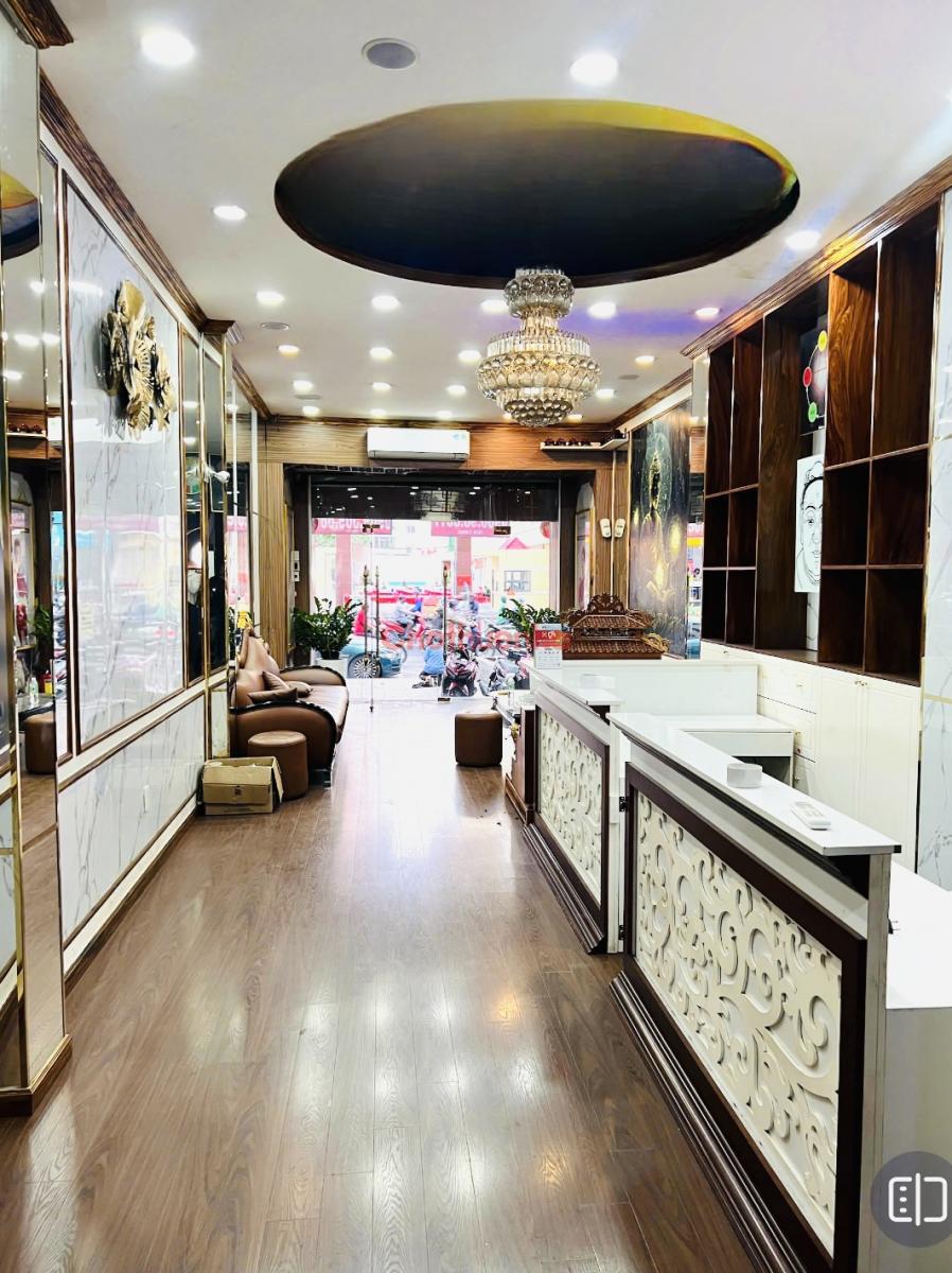 CHO THUÊ NHÀ NGUYÊN CĂN MẶT TIỀN, VỊ TRÍ KIM CƯƠNG , ĐỐI DIỆN VINCOM 3/2, QUẬN 10