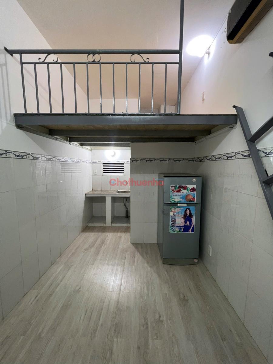 Phòng trọ 16m2, hành lang thoáng mát, gần sân bay, trường học,...