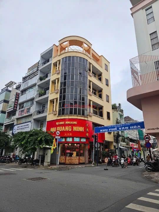 Cho Thuê Nhà GÓC 2 Mặt Tiền 489 Nguyễn Đình Chiểu, Phường 2, Quận 3. Ngay ngã 4 đèn xanh đèn đỏ