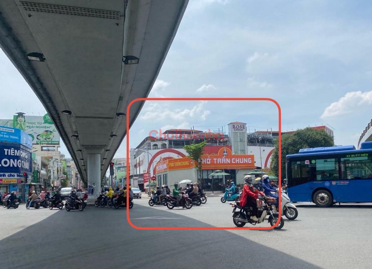 Cho Thuê Nhà GÓC 2 Mặt Tiền 792 Nguyễn Kiệm, Quận Gò Vấp. Ngay ngã 5 Chuồng Chó