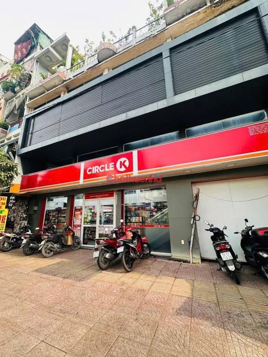 CHO THUÊ MẶT BẰNG MẶT TIỀN HOÀNG DIỆU – QUẬN 4 - NGANG 12M