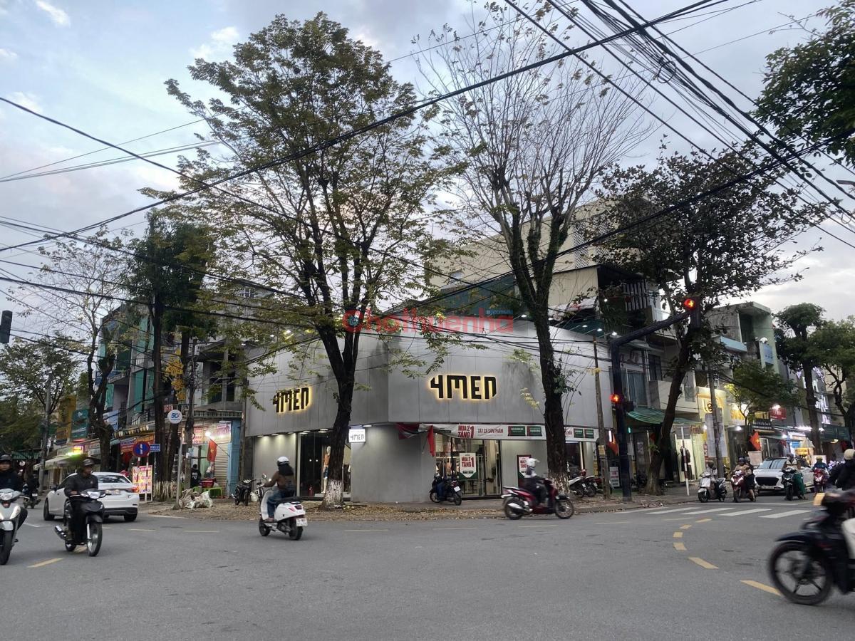 Cho Thuê Nhà GÓC 2 Mặt Tiền 325 Nguyễn Nghiêm, Thành Phố Quảng Ngãi. Khu Thời Trang, Ngã 4 Đèn Xanh Đỏ
