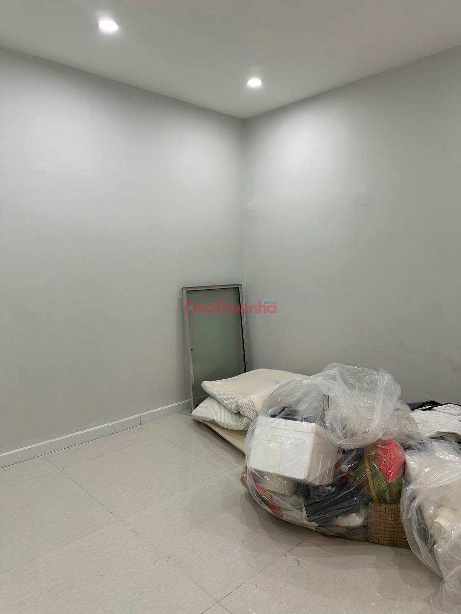 Cho thuê phòng dịch vụ giá rẻ, vị trí đắc địa - NGAY PHỐ ĐI BỘ NGUYỄN HUỆ