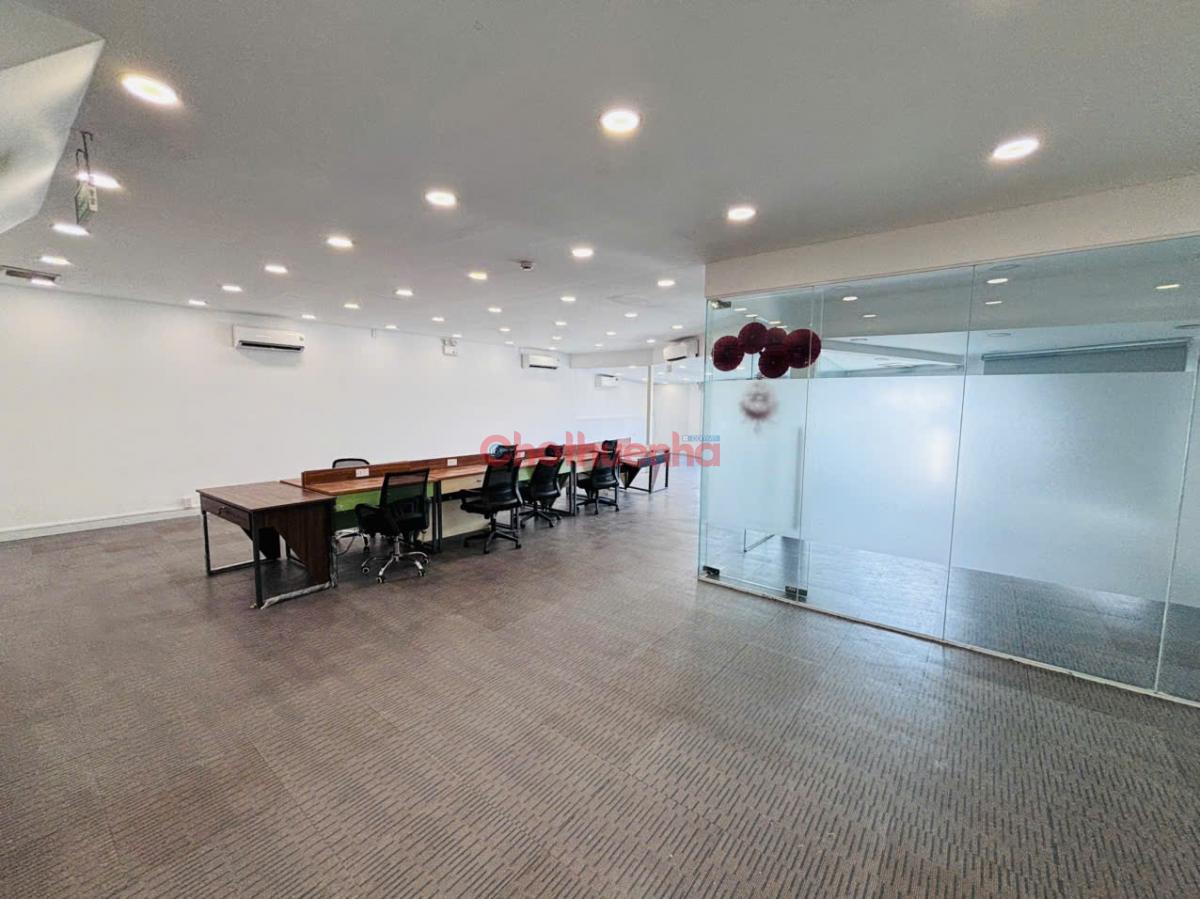 CHO THUÊ VĂN PHÒNG 105M2 TẦNG 7 – ĐƯỜNG ÚT TỊCH, QUẬN TÂN BÌNH (PHƯỜNG TÂN SƠN NHẤT)